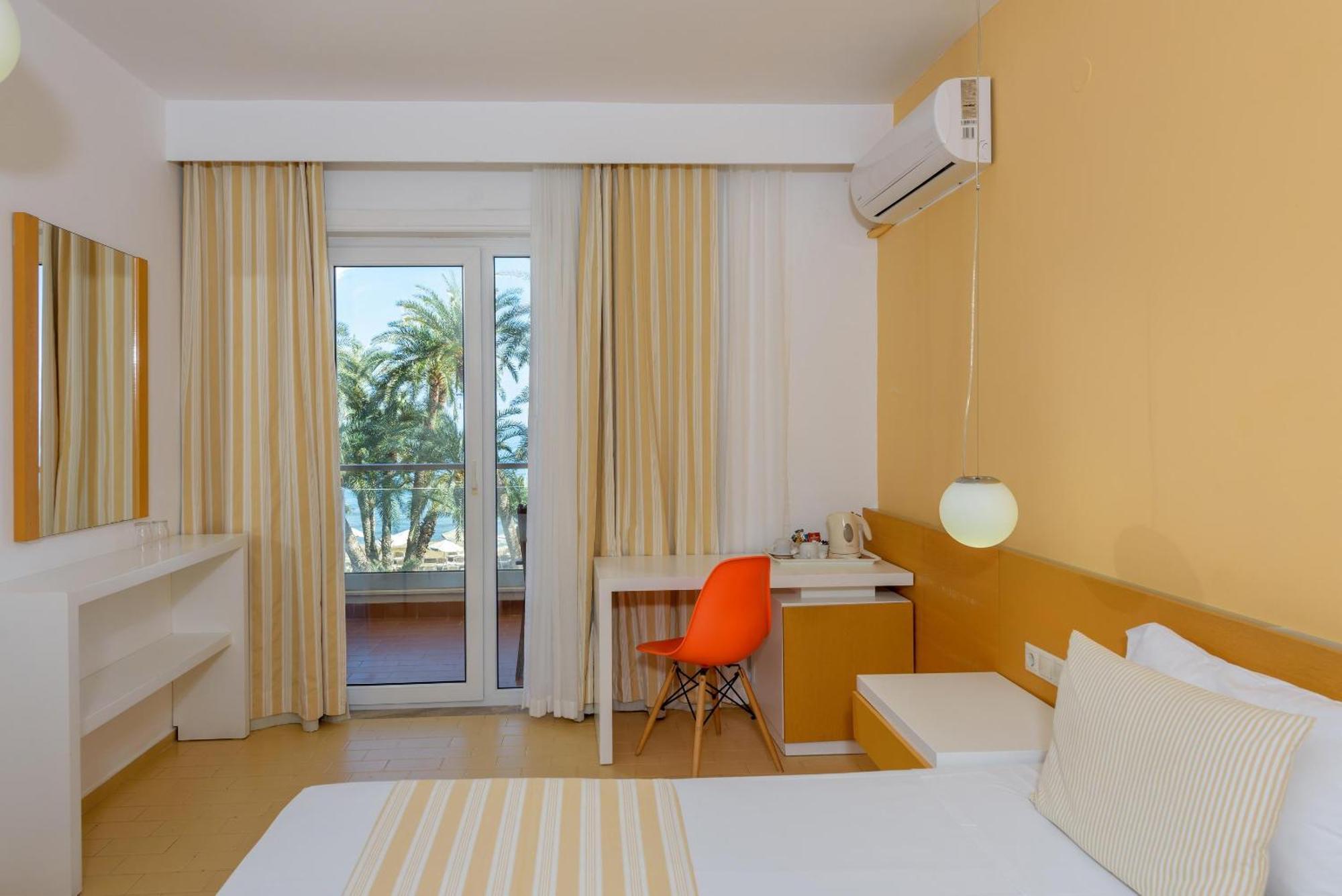 Zeus Hotels Palm Beach Stalida 외부 사진